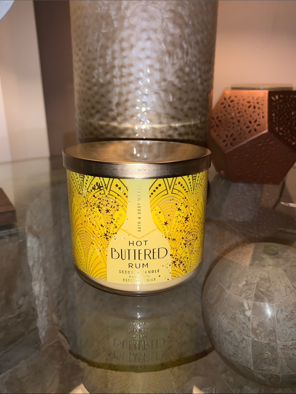Bath & Body Works Hot Buttered Rum Candle 3-wick